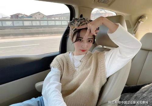 明星网红背心女,明星网红同款！夏日必备背心女生时尚指南
