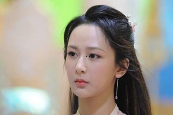 近视的明星网红